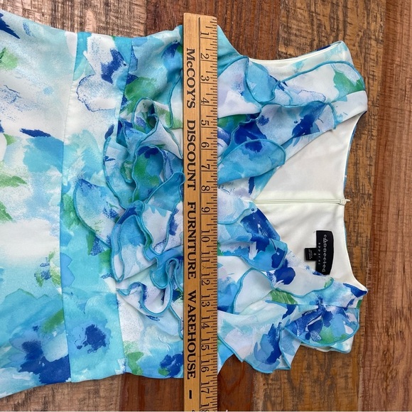 Connected chiffon dress size 6 ruffle V neck
Macy's Flowy Lightweight wedding - Picture 5 of 8